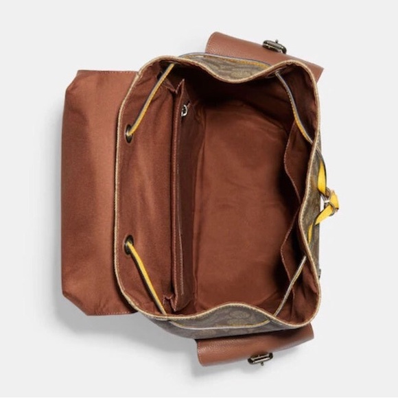 Hudson Backpack In Colorblock Signature Canvas - Picture 3 of 12